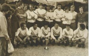 Equipe fertoise en finale de son tournoi 1972