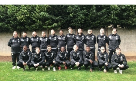 19 mars 2017 remise des survêtements offerts aux équipes seniors par Yann Vrancken Immobilier et la société Logotype