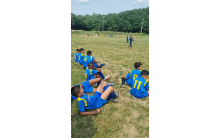 U10 U11