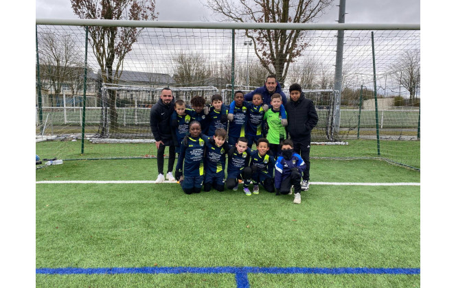 10 janvier 2026 équipe U11 1 en Challenge IDF U11 - 1/4 de finale au Val d'Europe.
Victoire 2 à 1 contre Nandy 1
Défaite 2 à 0 contre Val d'Europe 1
Victoire 5 à 0 contre Roissy 2